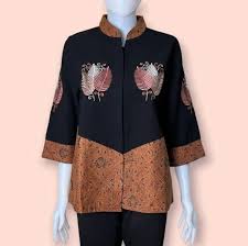 Batik Formal Wanita