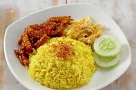Nasi Kuning Lezat
